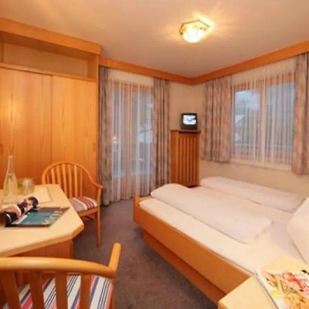 Pension Bergheil Kaprun Εξωτερικό φωτογραφία